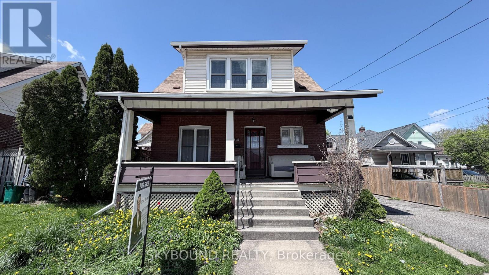 5113 St Lawrence Avenue Property Photo 1