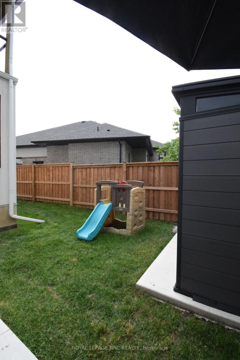 82 Ivy Crescent Property Photo 7