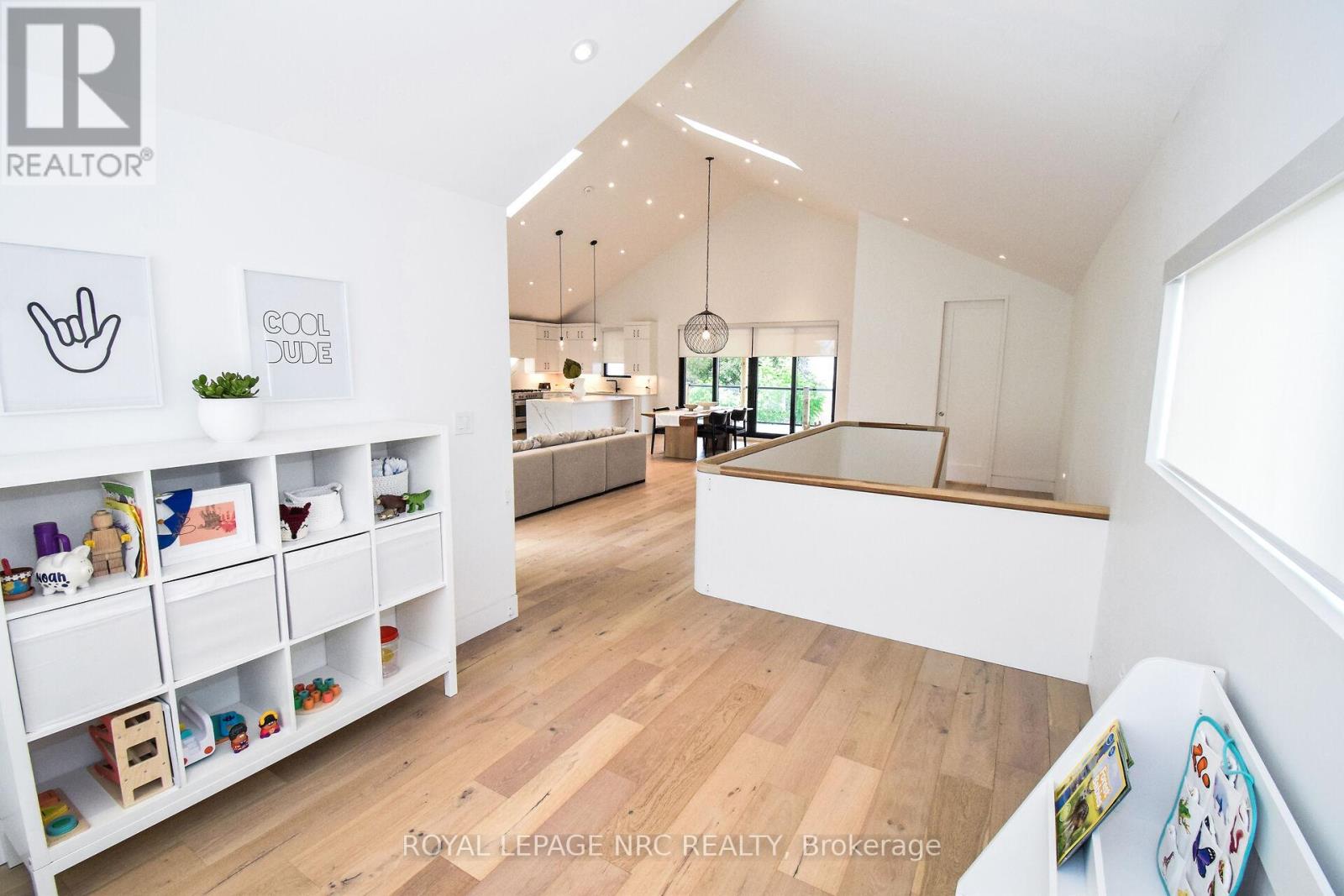 82 Ivy Crescent Property Photo 13