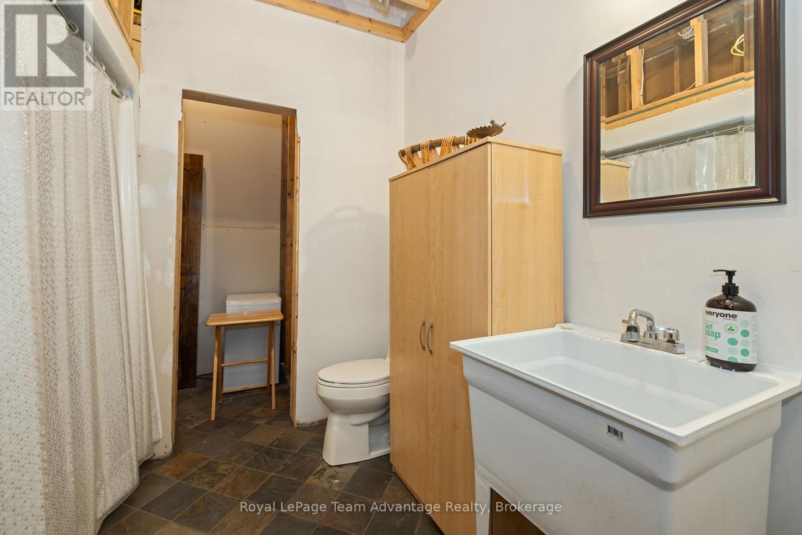 68 Lees Road Property Photo 37