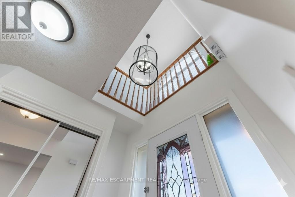 113 Greenshire Drive Property Photo 3