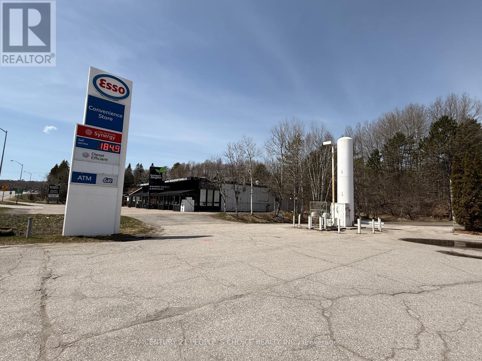 134 Highway 60 Property Photo 4
