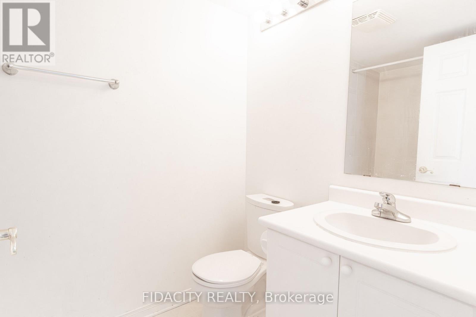 7n - 310 Central Park Drive Property Photo 5