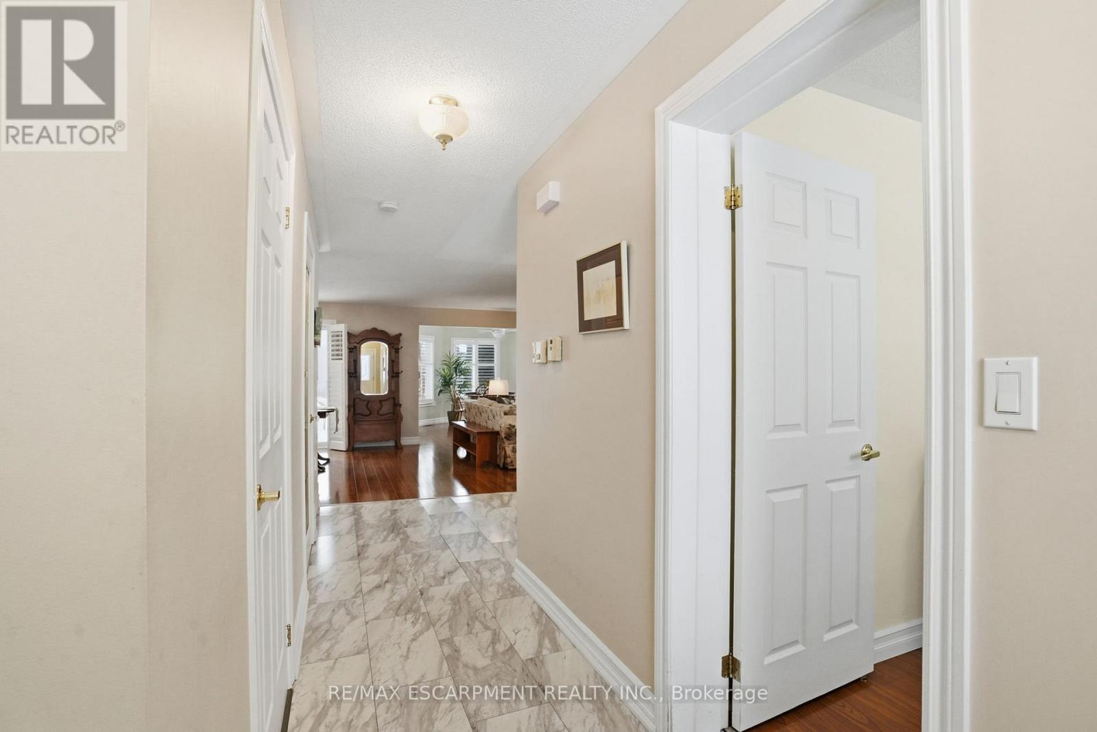 148 Glenariff Drive Property Photo 5