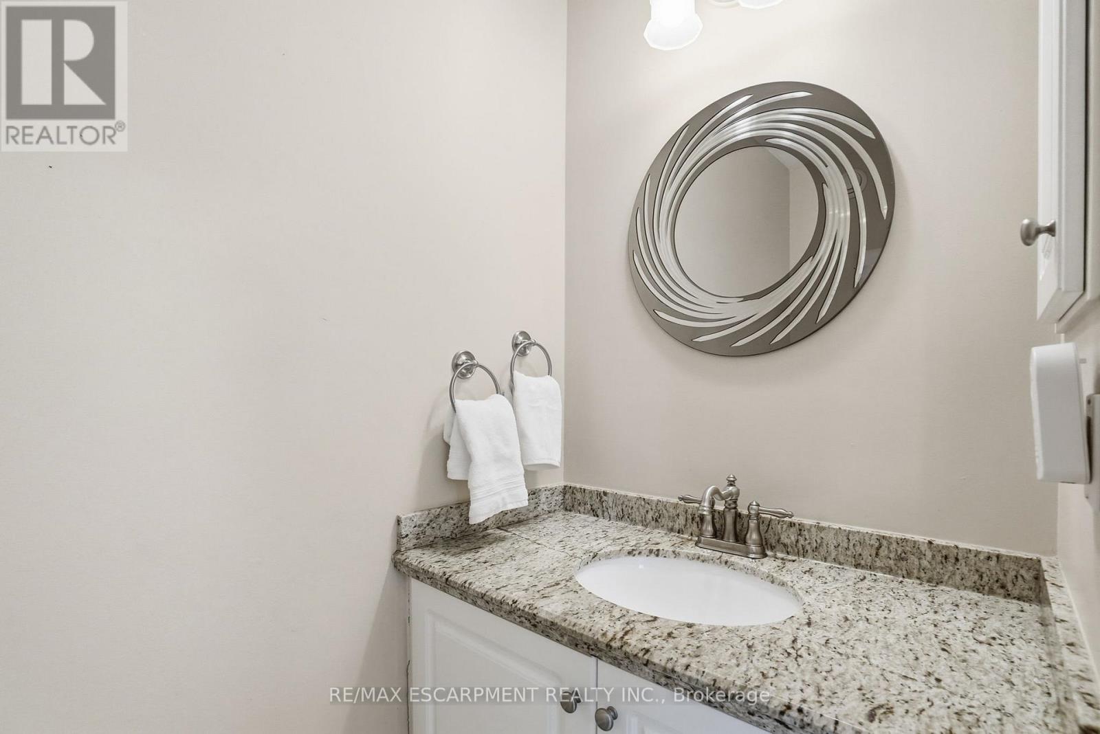 148 Glenariff Drive Property Photo 8