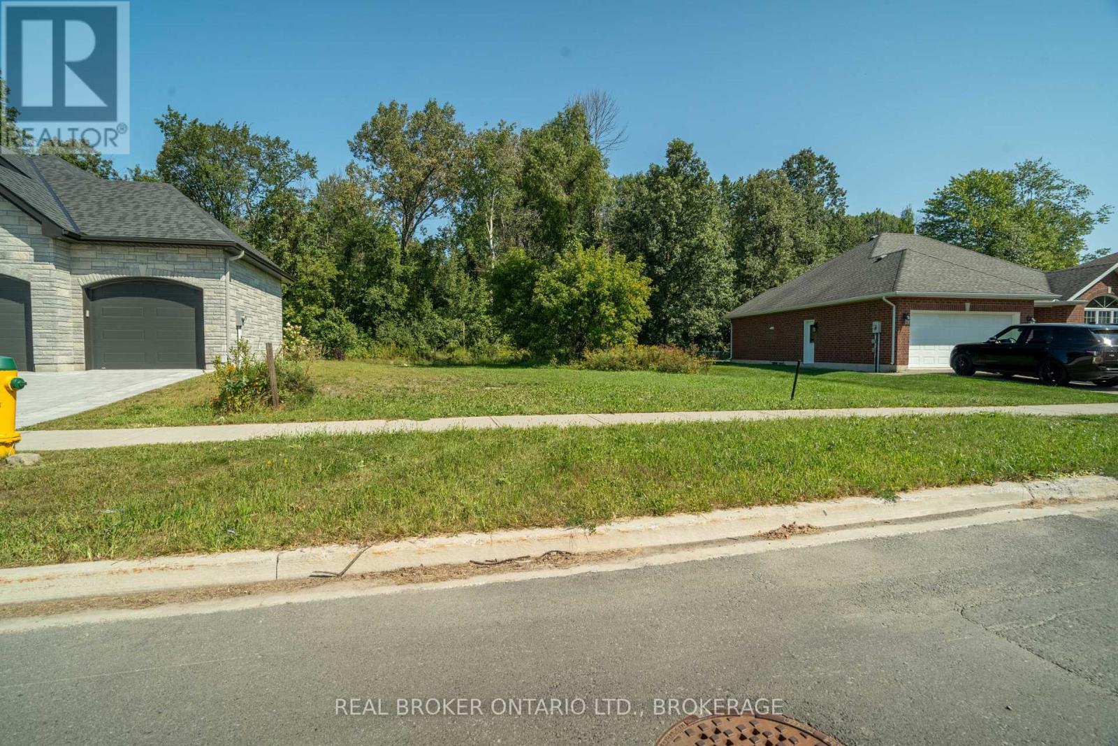 1265 Riverdale Avenue Property Photo 8