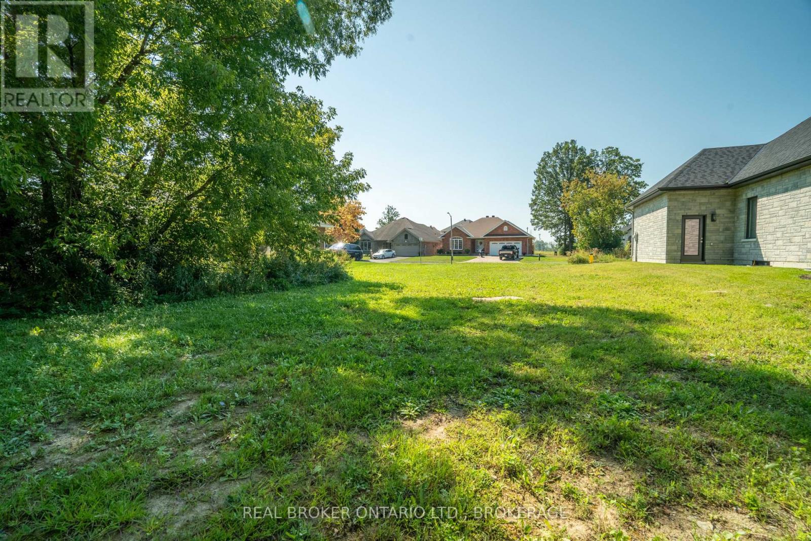 1265 Riverdale Avenue Property Photo 9