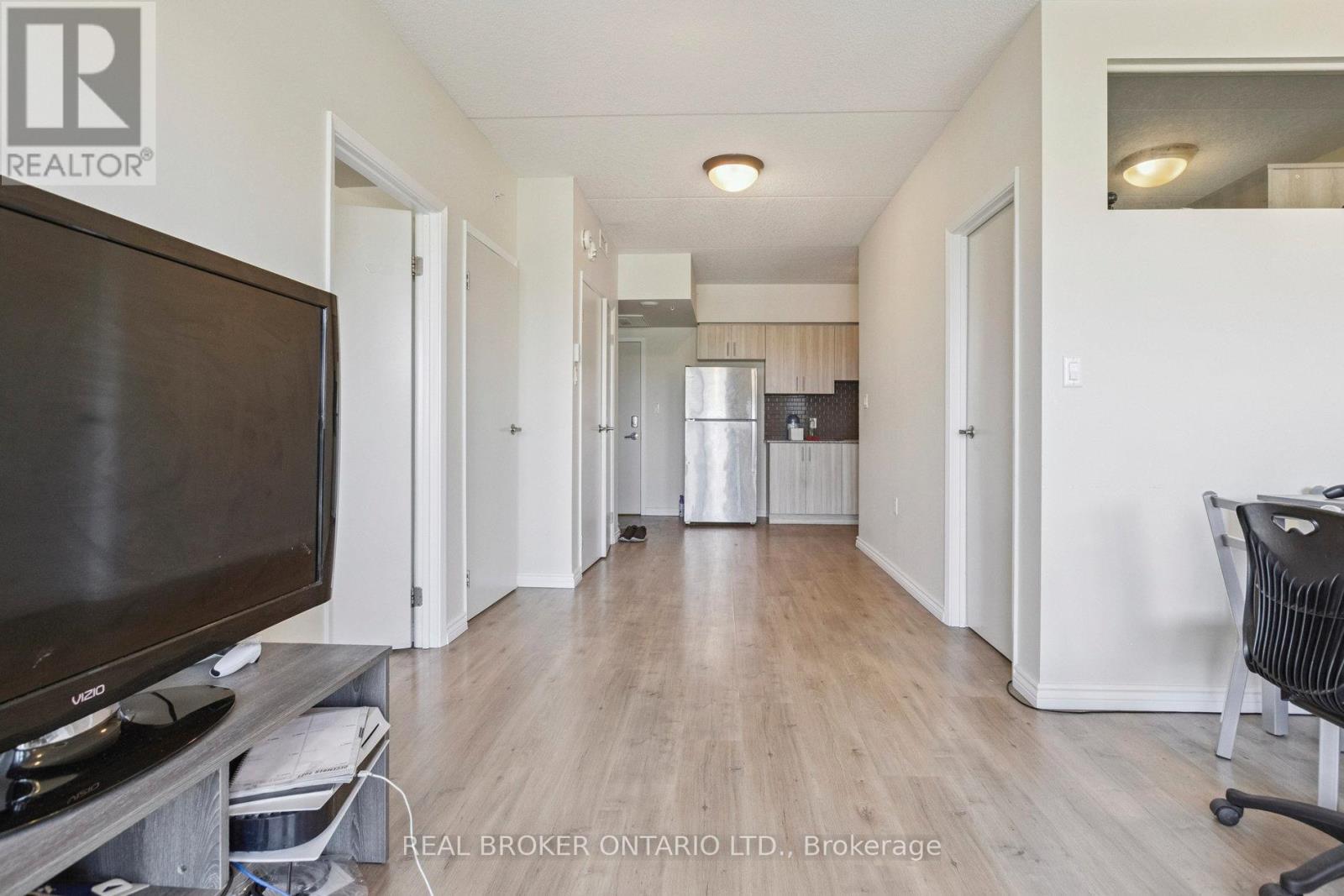 G607 - 275 Larch Street Property Photo 1