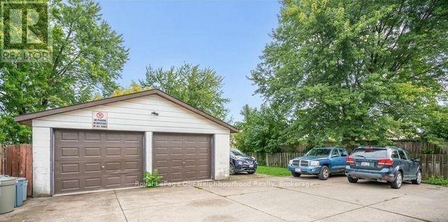 5749 Summer Street Property Photo 5
