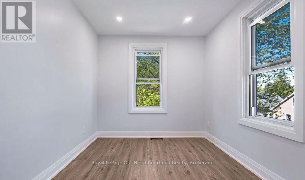 5749 Summer Street Property Photo 9