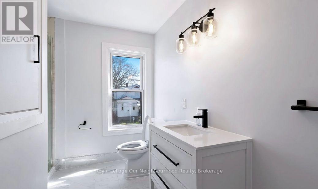 5749 Summer Street Property Photo 17