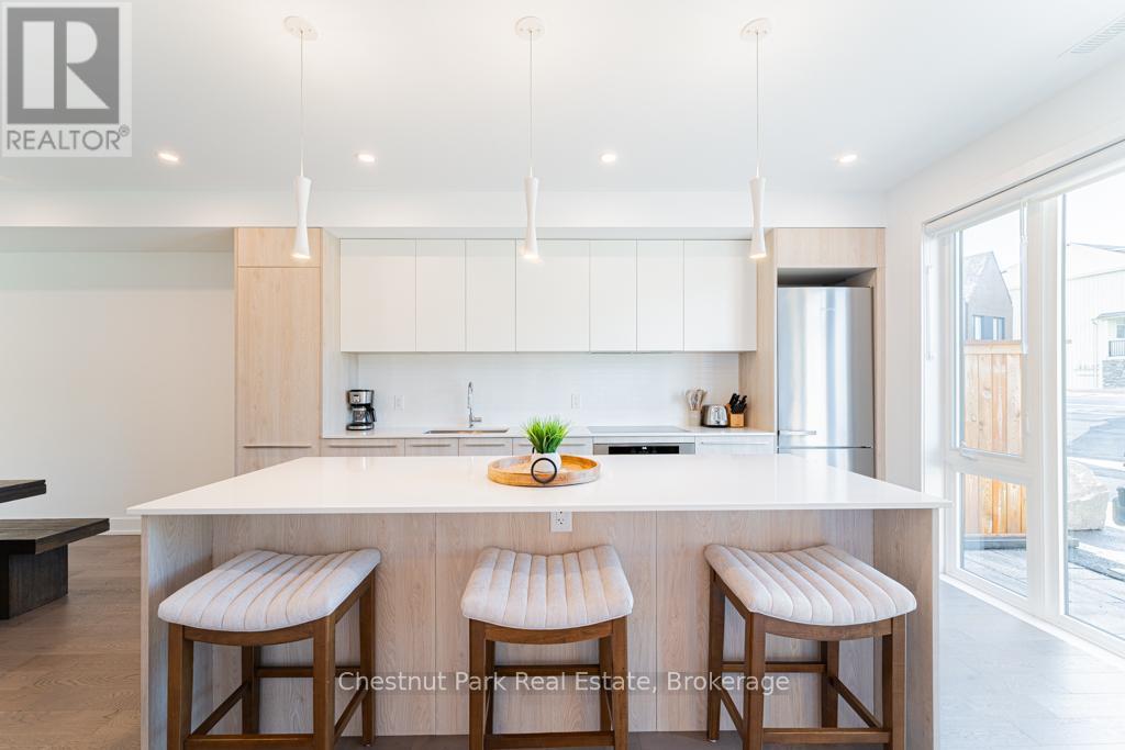 29 Rockmount Crescent Property Photo 7