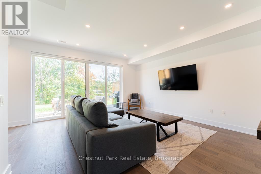 29 Rockmount Crescent Property Photo 15