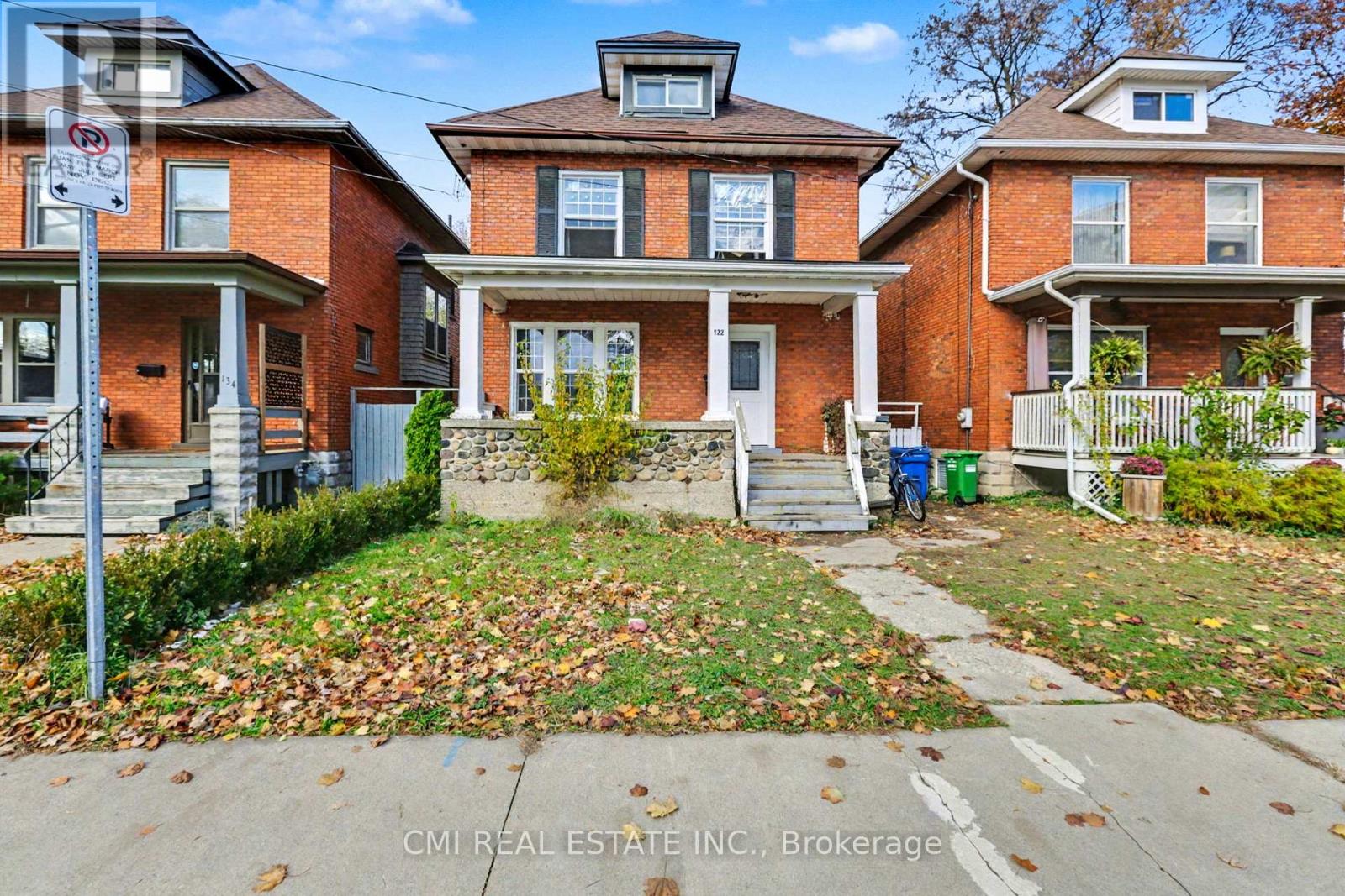 122 MONTROSE STREET Property Photo 1
