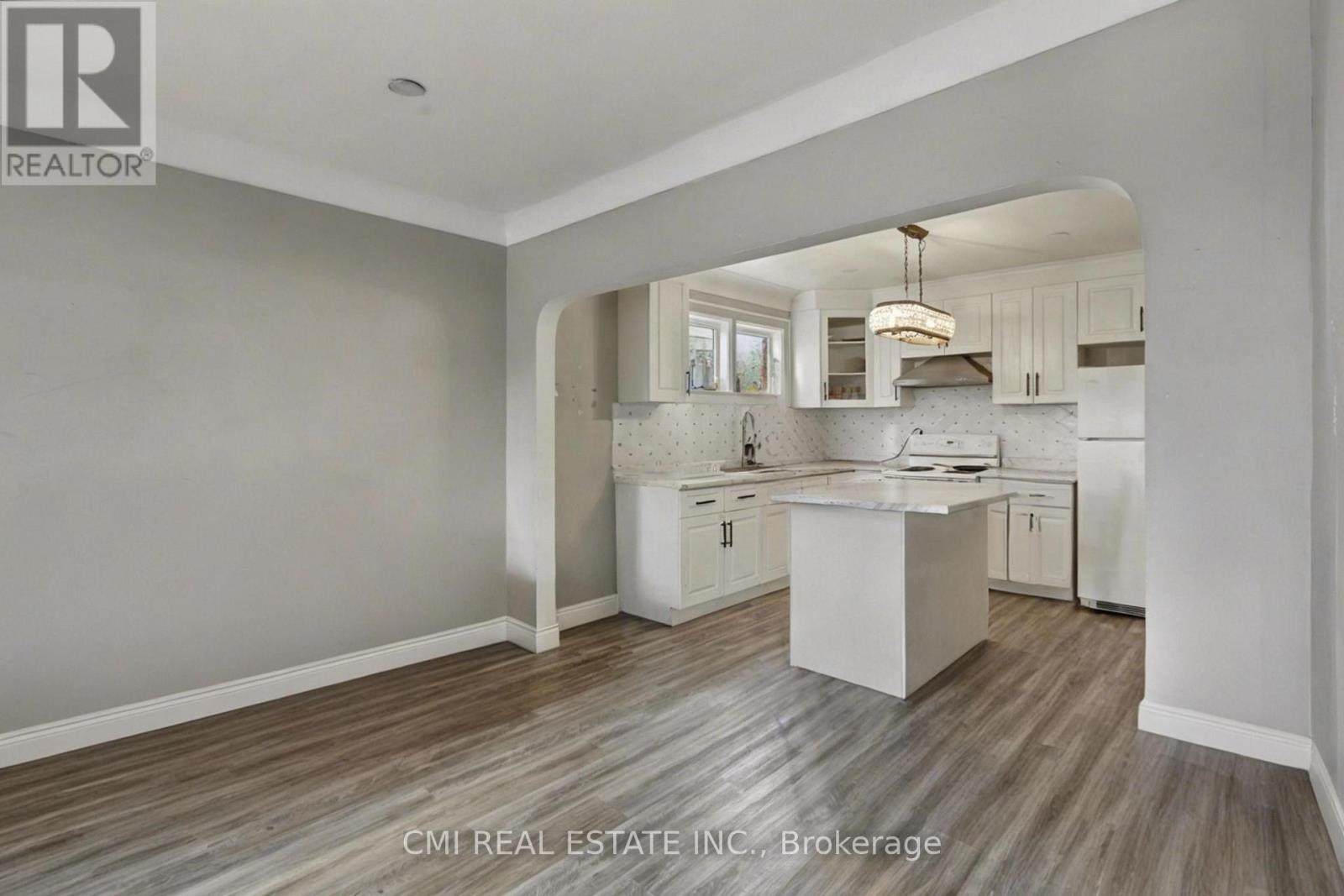 122 Montrose Street Property Photo 10