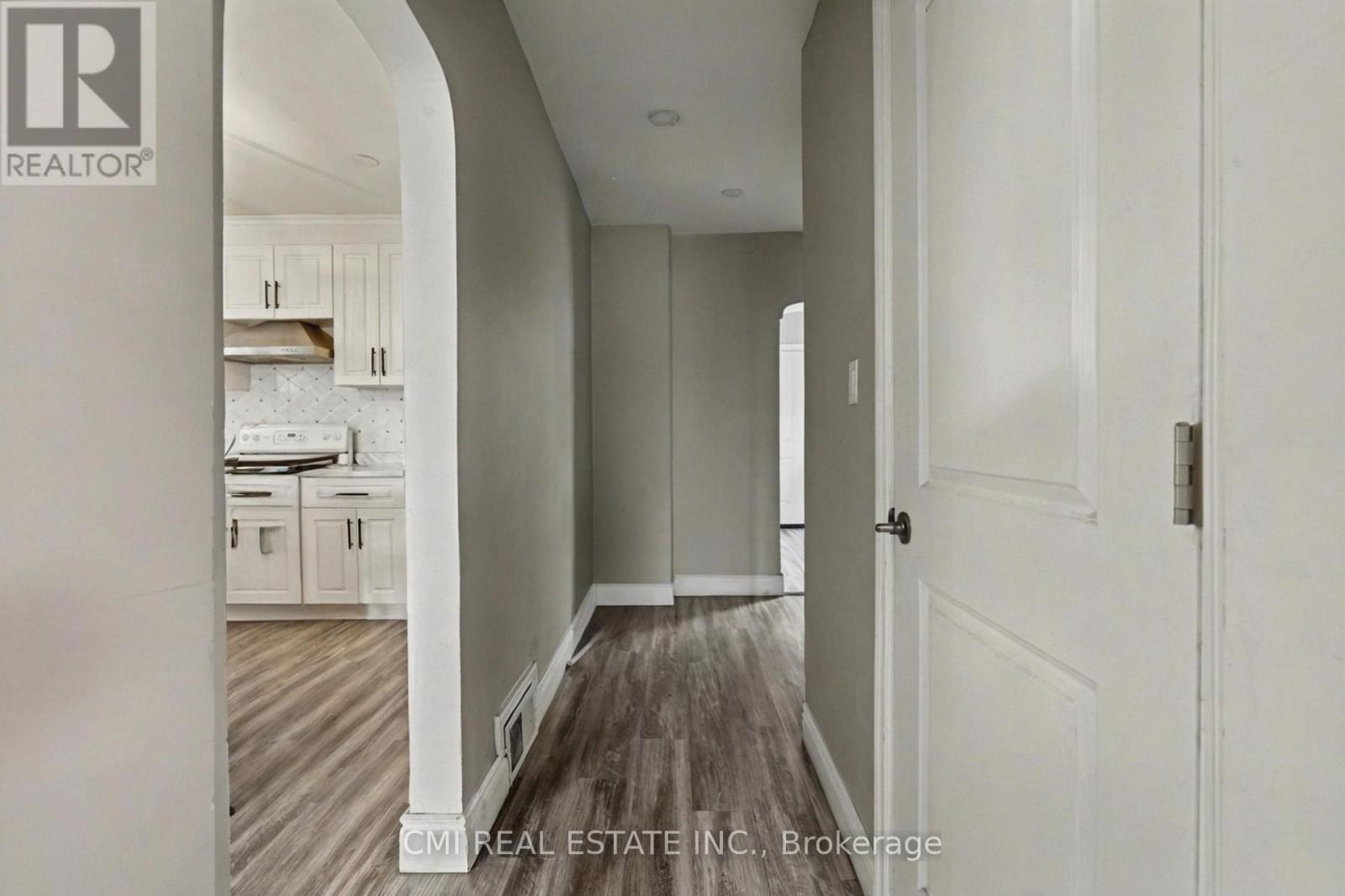 122 Montrose Street Property Photo 14