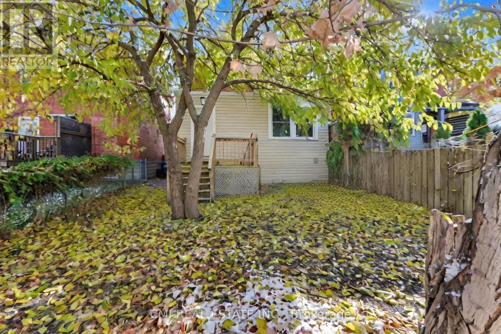 122 Montrose Street Property Photo 37