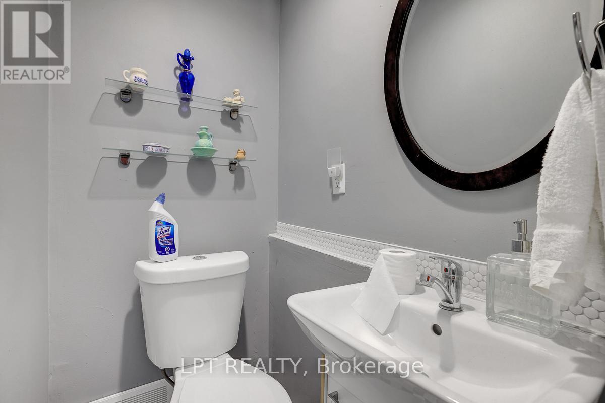 8197 Victoria Street Property Photo 34