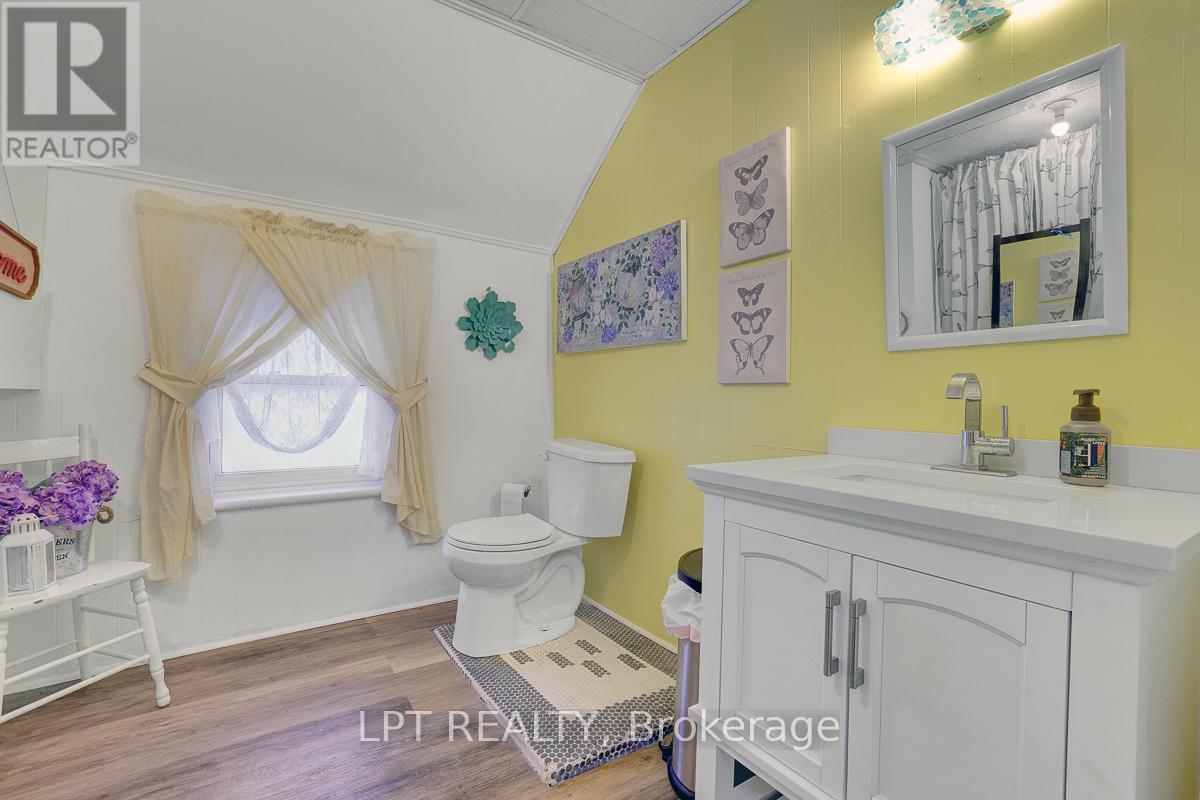 8197 Victoria Street Property Photo 40