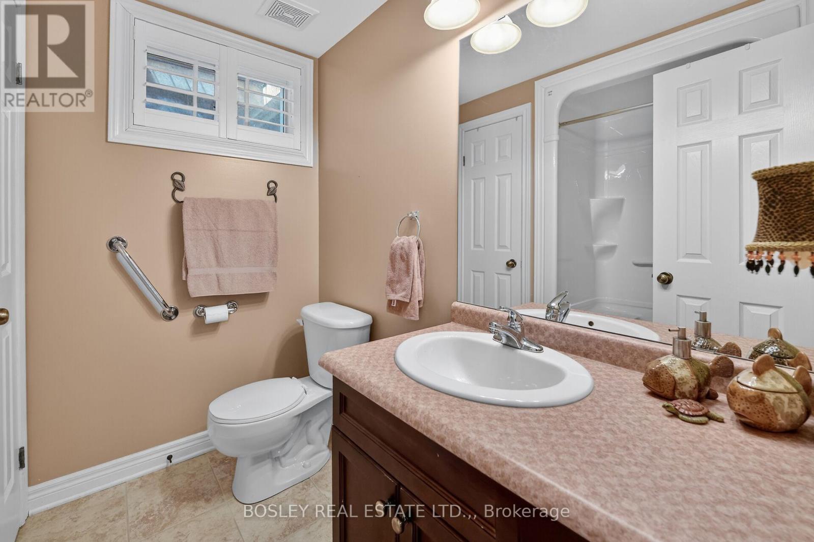 Unit 12 - 7 Gibson Place Property Photo 19