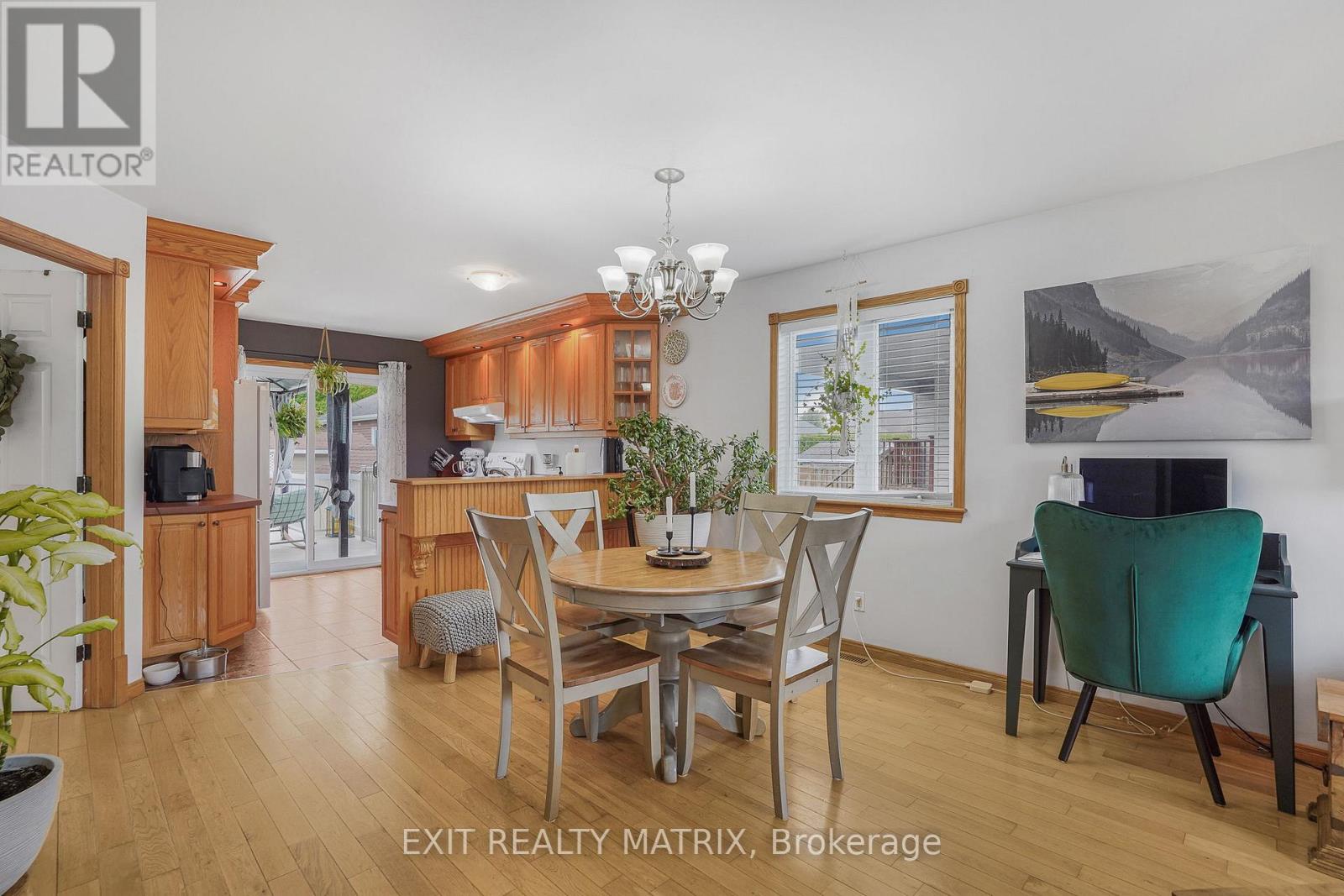 90 Richard Street Property Photo 8