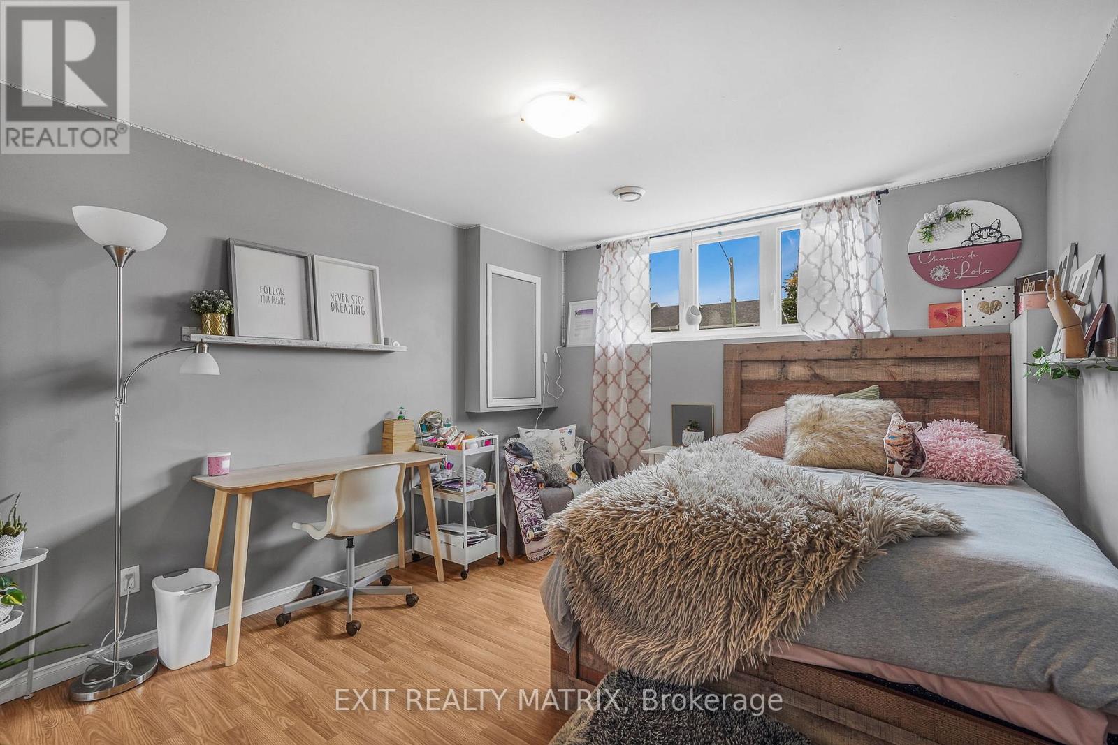 90 Richard Street Property Photo 22
