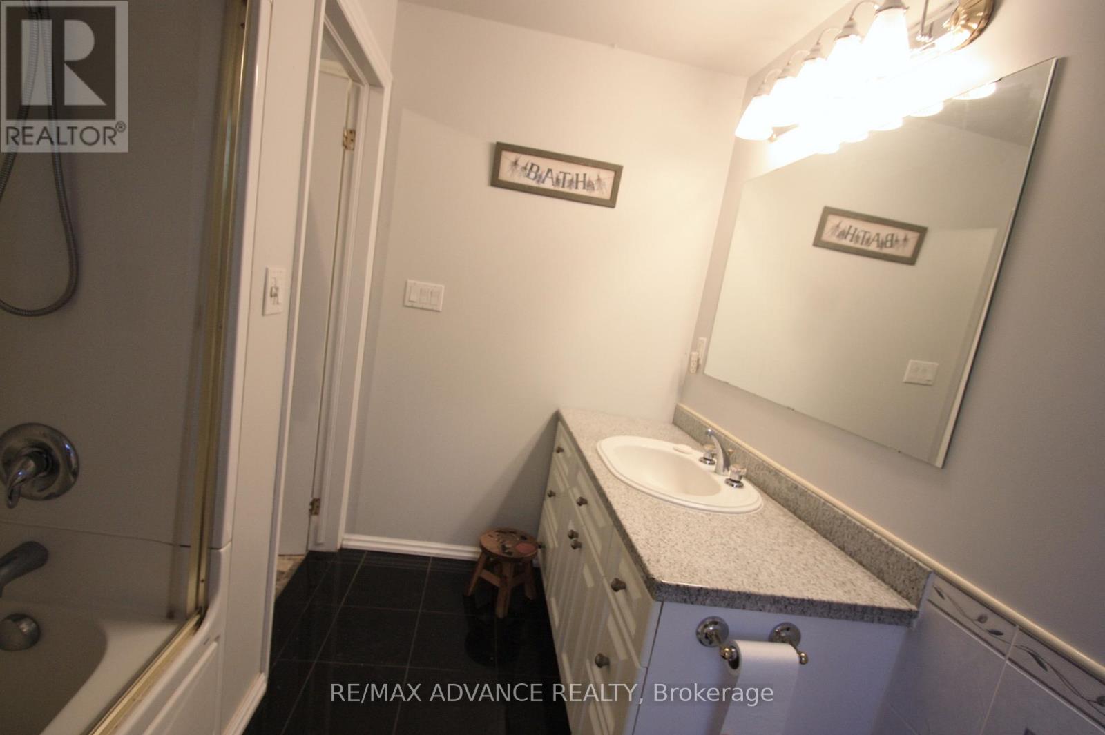 77 Rockview Road Property Photo 17