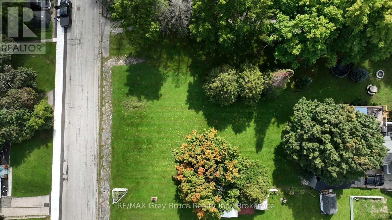 Pt Lot 2 2nd Avenue Property Photo 3
