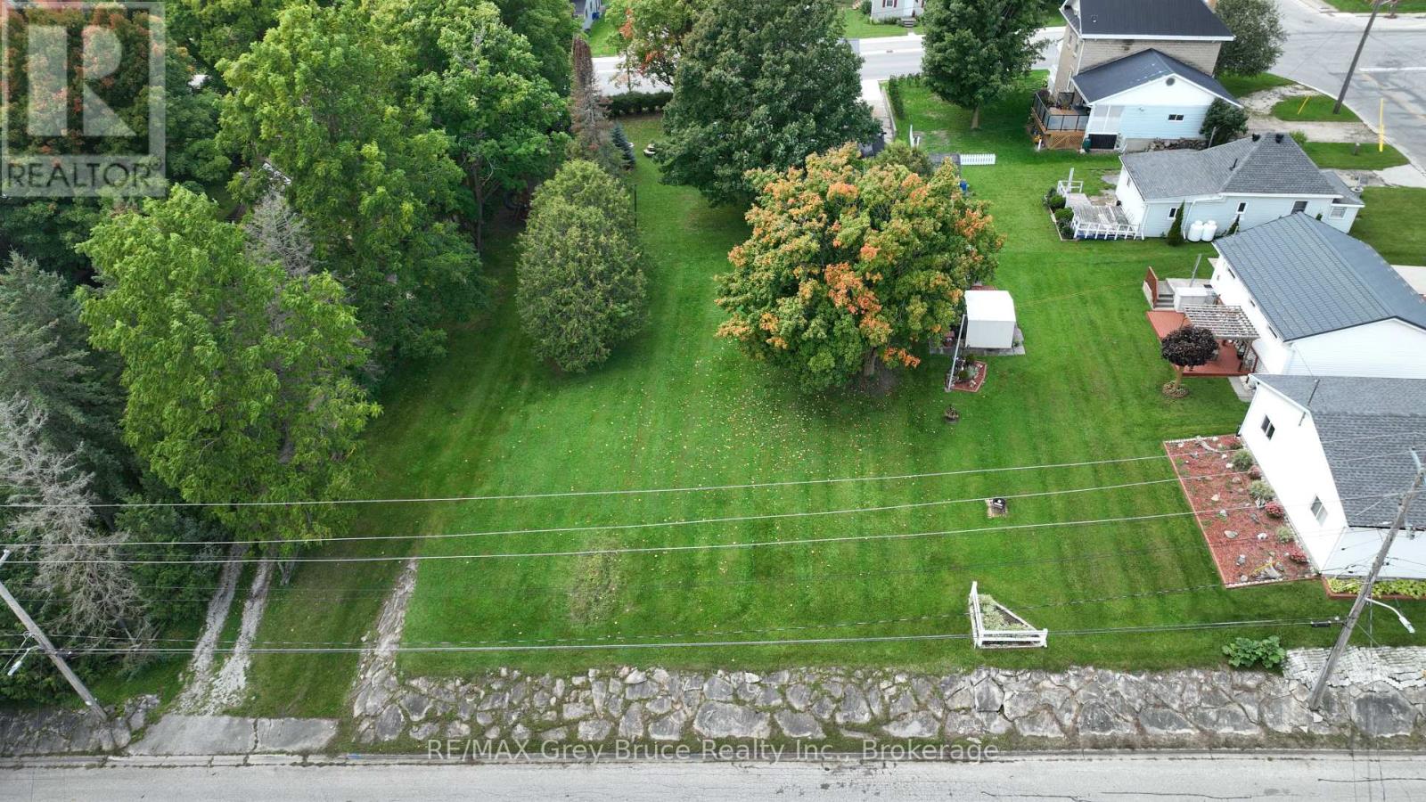 Pt Lot 2 2nd Avenue Property Photo 5