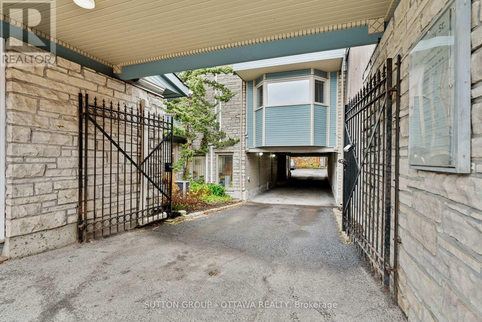 201 - 117 Murray Street Property Photo 2
