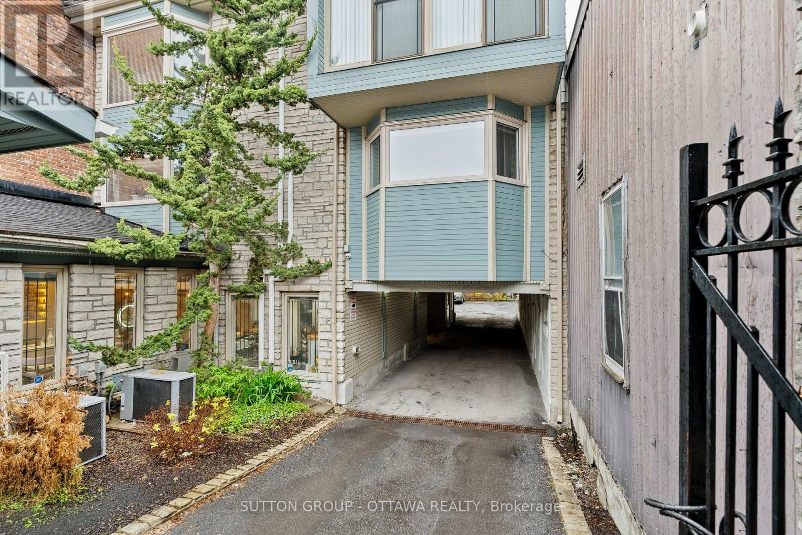 201 - 117 Murray Street Property Photo 4