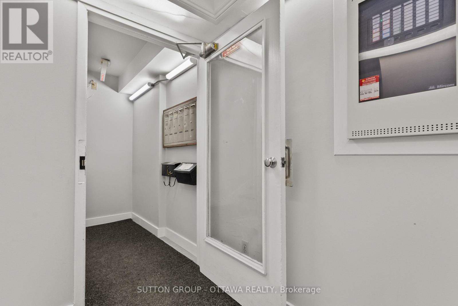 201 - 117 Murray Street Property Photo 8