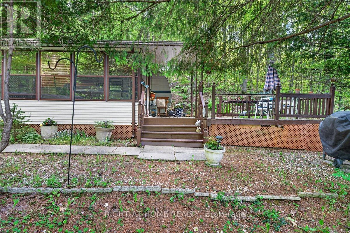 201 - 142571 35 Road Property Photo 2