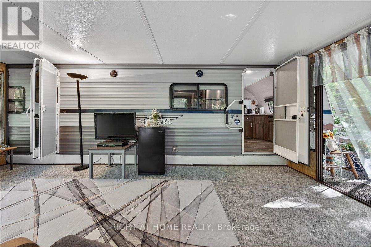 201 - 142571 35 Road Property Photo 6