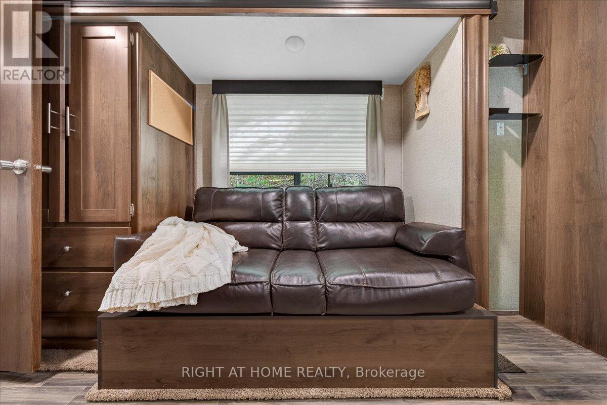 201 - 142571 35 Road Property Photo 23