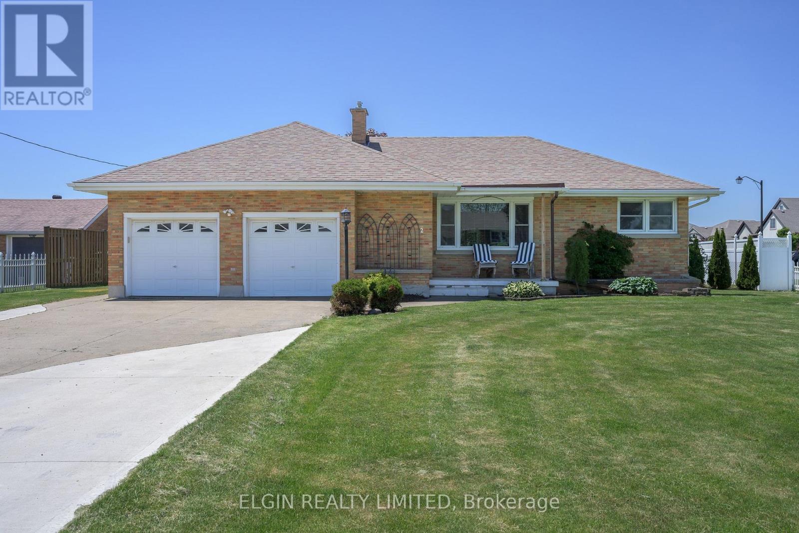 2 LYNDALE AVENUE