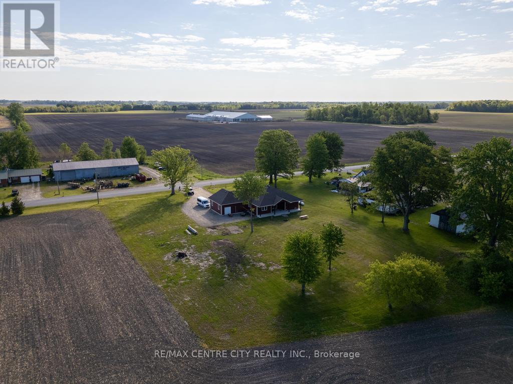 22273 Pratt Siding Road Property Photo 5