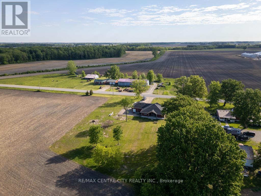 22273 Pratt Siding Road Property Photo 6