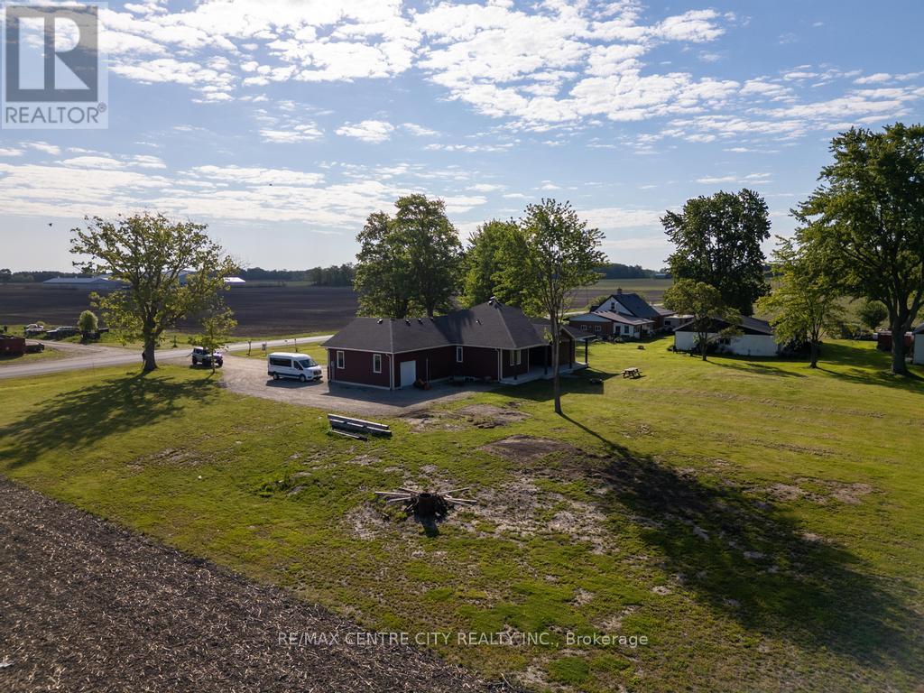 22273 Pratt Siding Road Property Photo 9