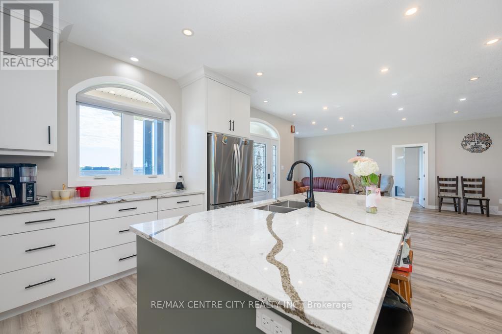 22273 Pratt Siding Road Property Photo 15