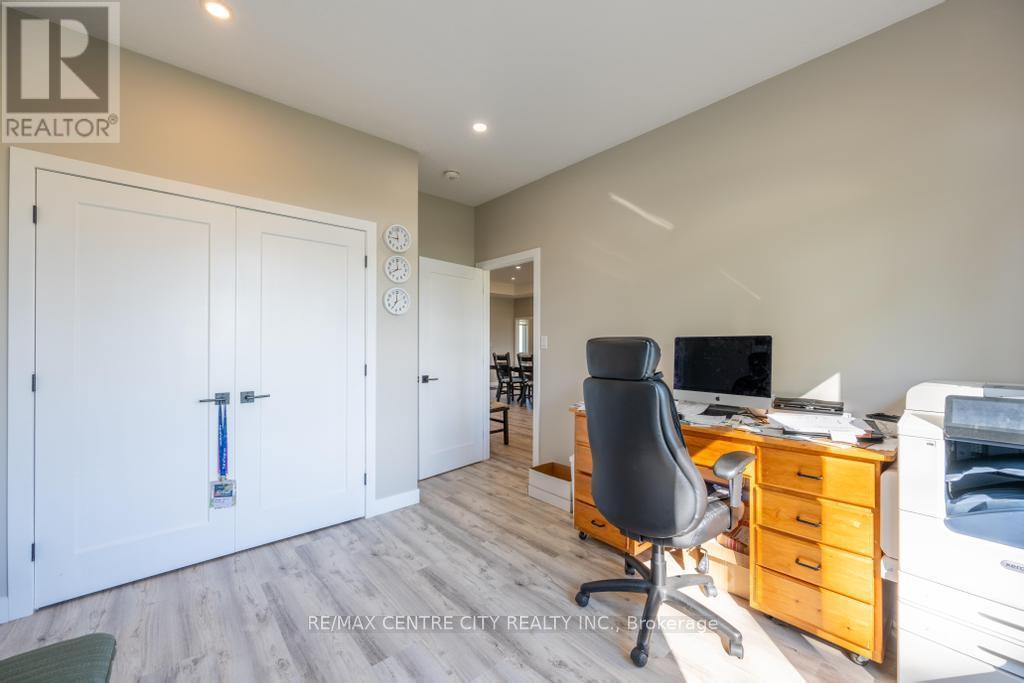 22273 Pratt Siding Road Property Photo 19