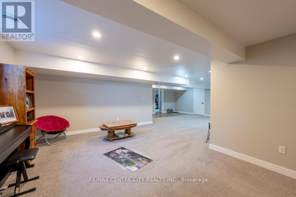 22273 Pratt Siding Road Property Photo 24