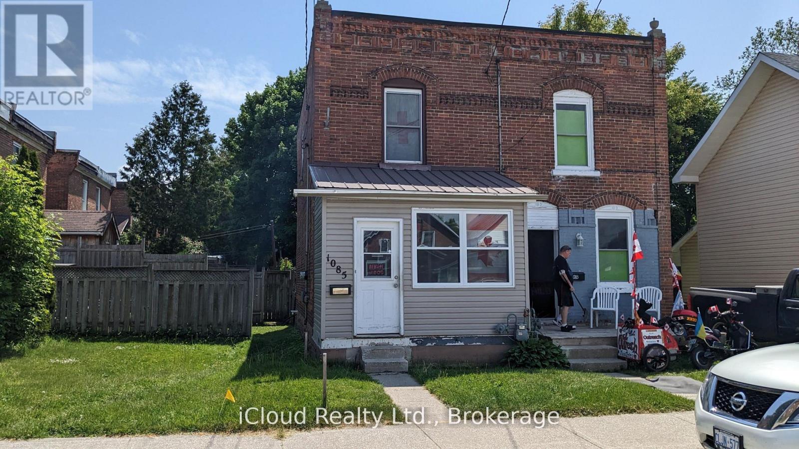 1085 3RD A AVENUE E Property Photo 1