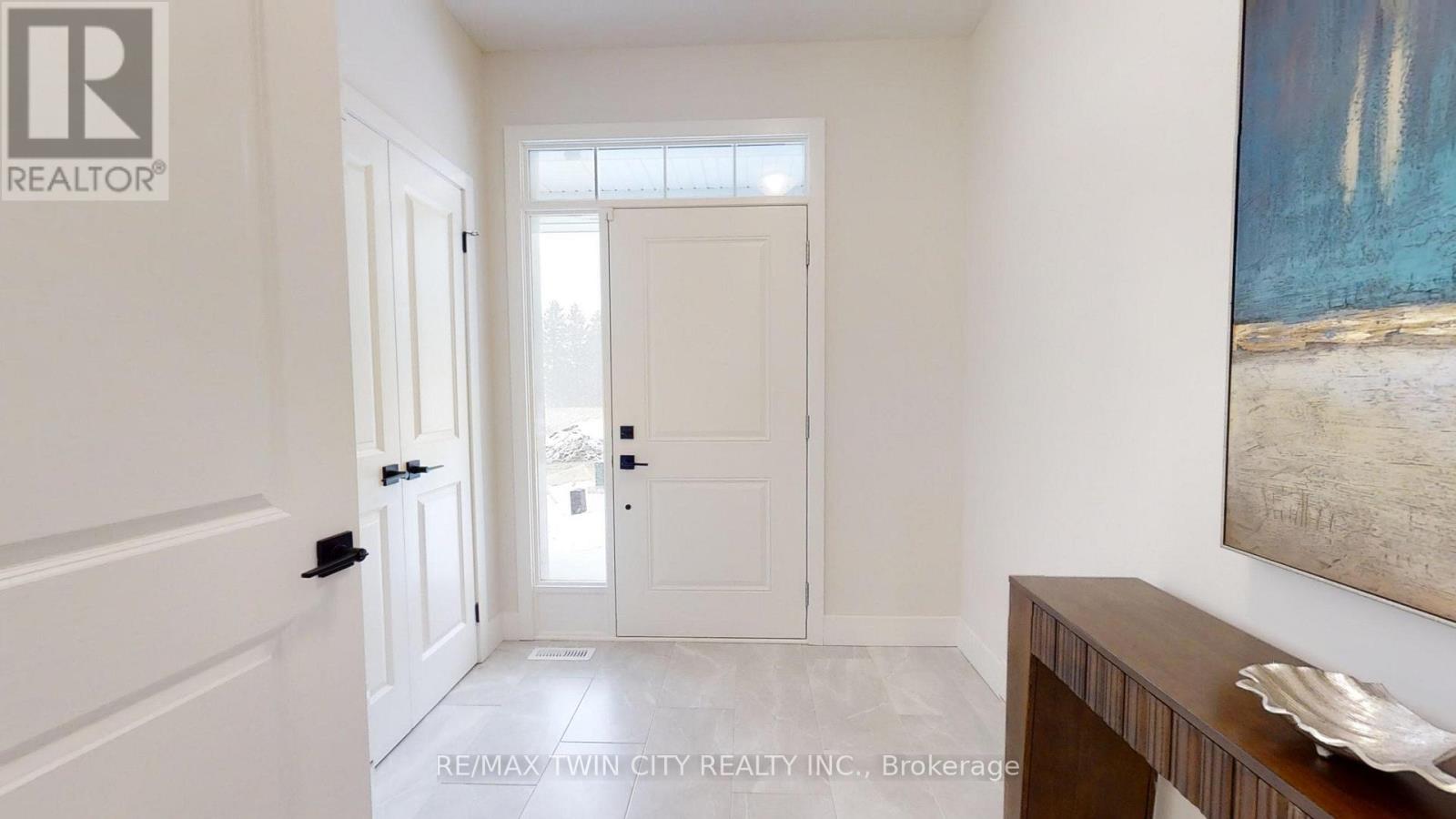 147 Julie Crescent Property Photo 13
