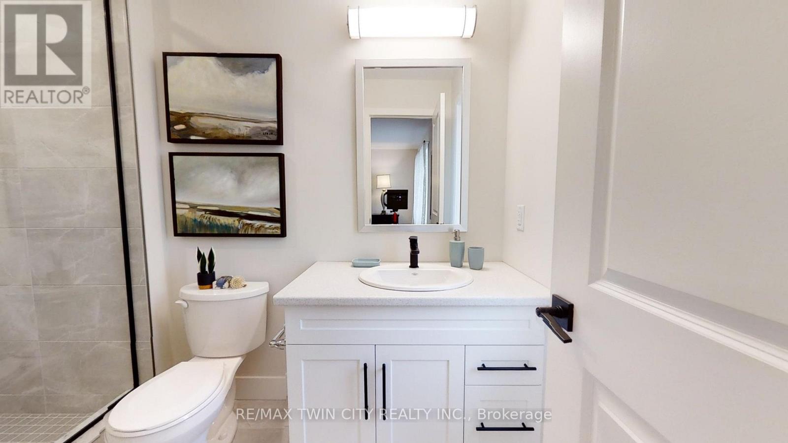 147 Julie Crescent Property Photo 23