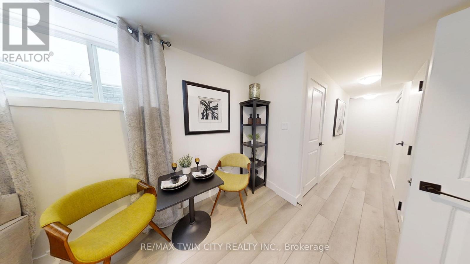 171 Julie Crescent Property Photo 7