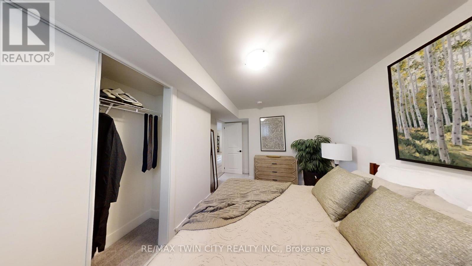 171 Julie Crescent Property Photo 12