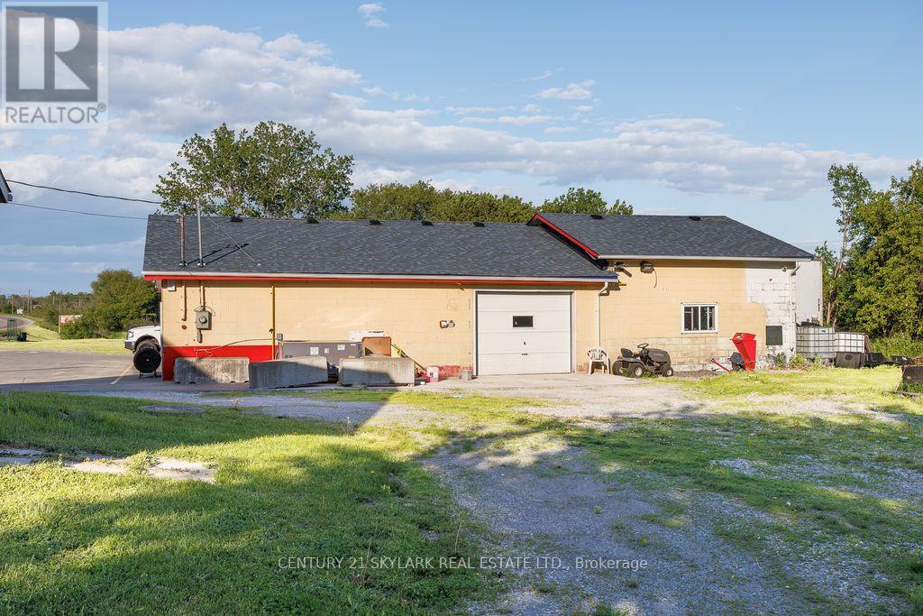 15693 County Rd 2 Property Photo 6