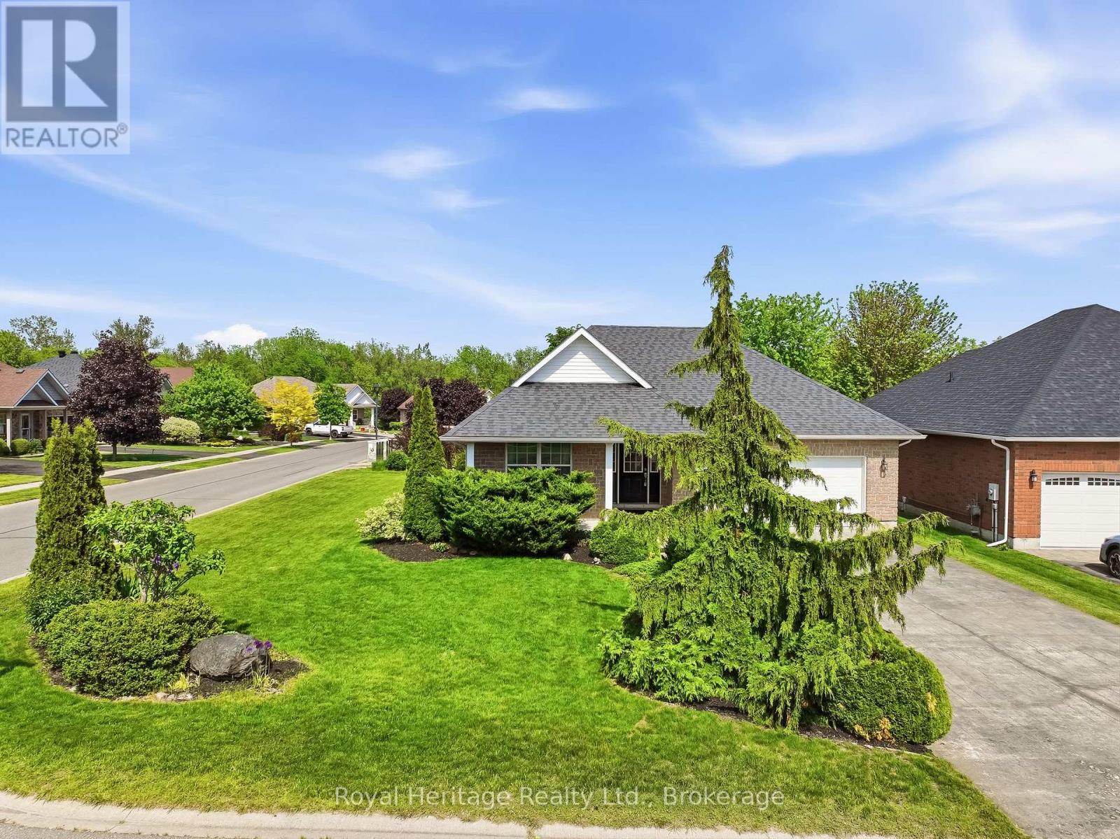 2 Cortland Way Property Photo 1