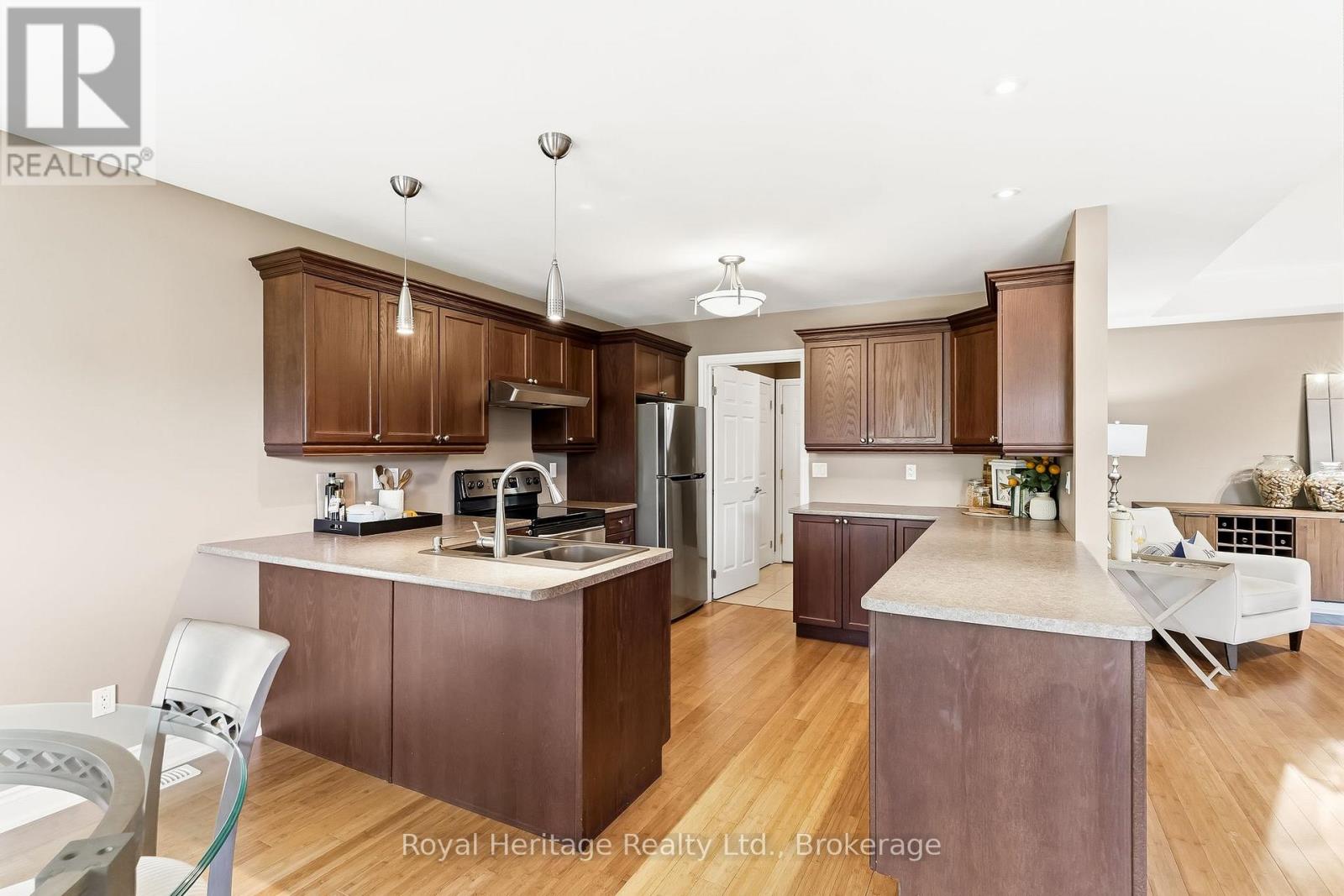 2 Cortland Way Property Photo 14